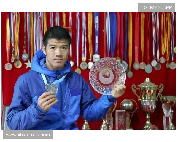 西安飞盘队在马拉松大满贯中的个人能力表现全面分析与点评 西安飞盘队在马拉松大满贯中的个人能力表现全面分析与点评