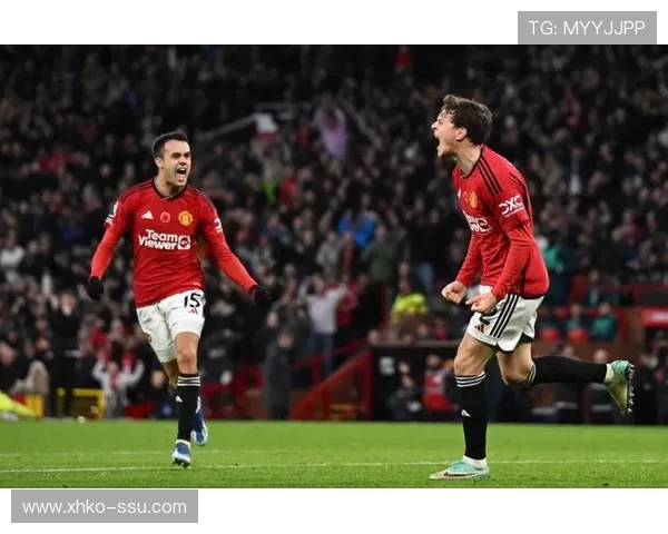 曼联迎战卢顿全力争胜球迷期待精彩对决与激情时刻